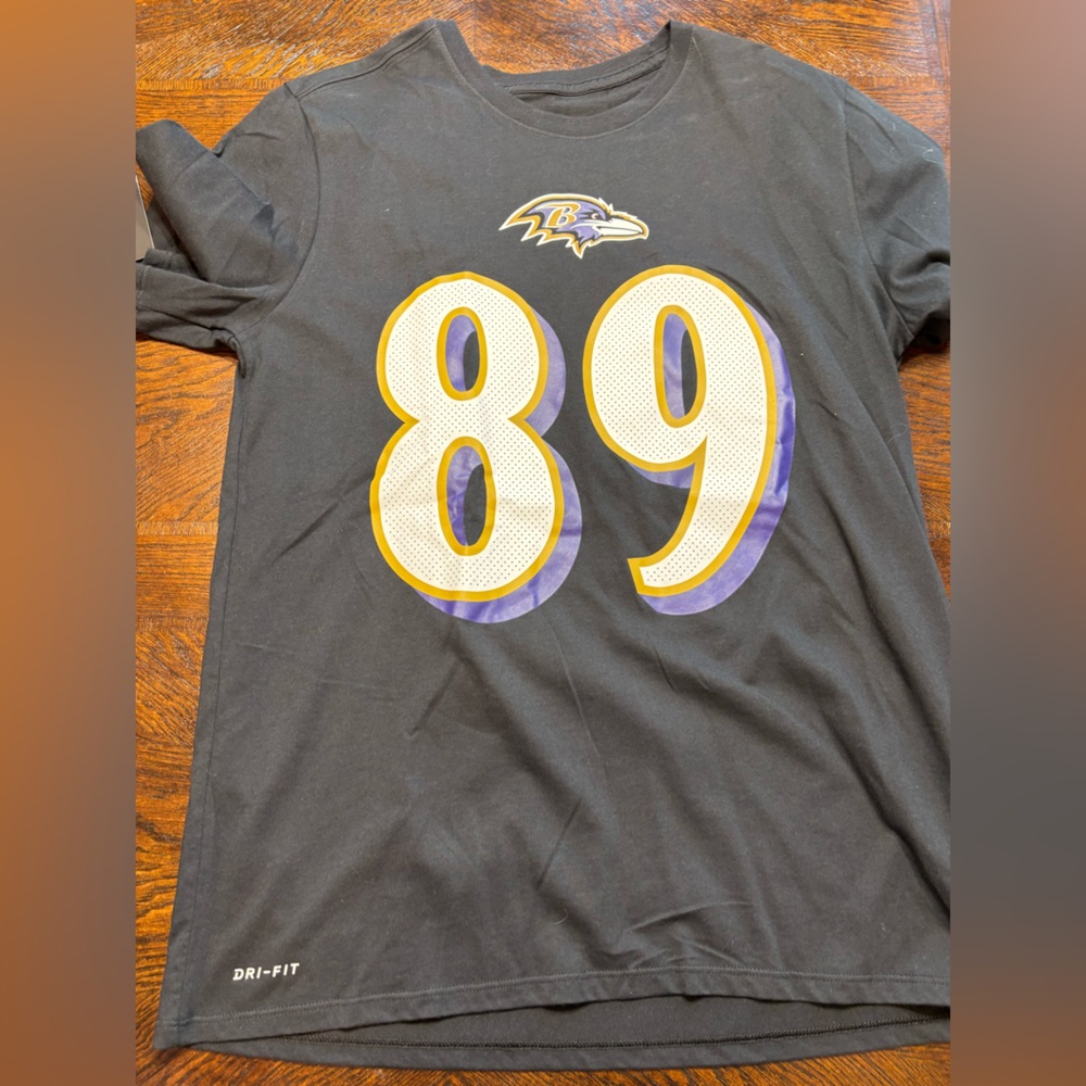 Nike Black and Purple Short Sleeve Tee